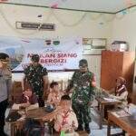 Sinergi TNI-Polri dalam Program Makan Siang Bergizi di MI Al-Hikmah Tarogong Kaler