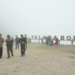 Bupati Garut Ajak Wisatawan Nikmati Keindahan Danau Putih dan Khasiat Air Belerang Talaga Bodas