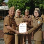 Bupati Garut Pimpin Apel Gabungan dan Sampaikan Arah Penataan Organisasi ASN ‎