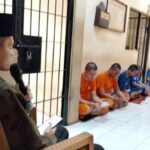 Tahanan Polres Tasikmalaya Isi Ramadan dengan Tarawih hingga Tadarus