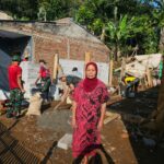 ‎Ibu Uun Dapat Rutilahu Dari Program TMMD ke 128 Kodim 0611 Garut