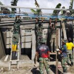 Tak Kenal Lelah, Prajurit Kodim 0611/Garut Bangun Fasilitas MCK di Tengah Terik Matahari