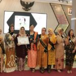 Fashion Show Kebaya Jadi Sarana Edukasi Nilai Budaya bagi Perempuan Garut