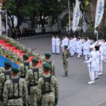 Dandim 0611/Garut Hadiri Gelar Senja dan Penurunan Duplikat Bendera Pusaka