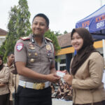 Satlantas Polres Tasikmalaya Bekali Pelajar SMAN 1 Singaparna Teknik Berkendara Aman
